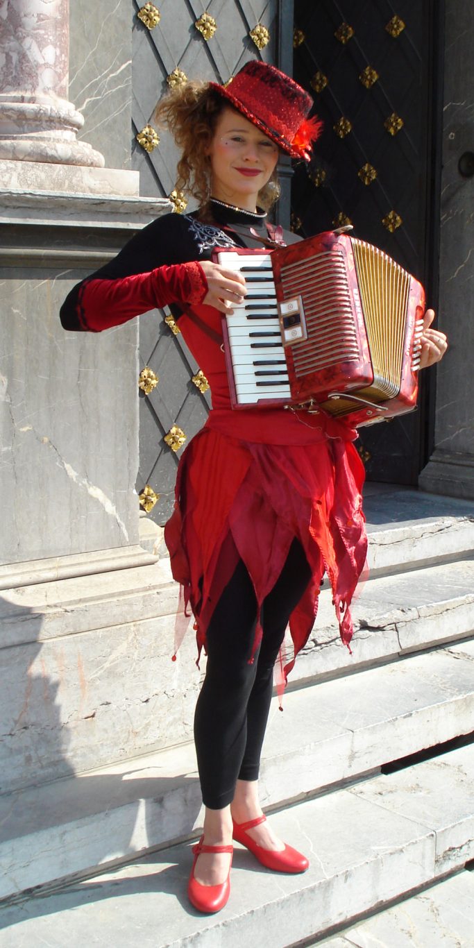 Musik Walkact mit Akkordeon