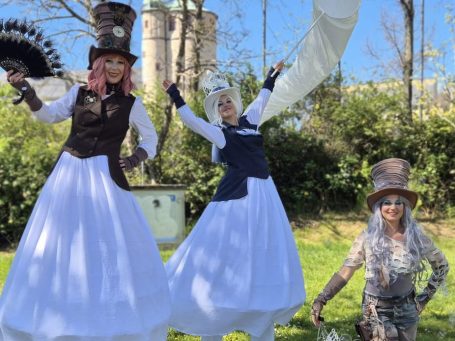 Nostalgischer Walking Act Rhein-Main Gebiet Steam Punk Stelzenläufer und Seifenblasen Walkact