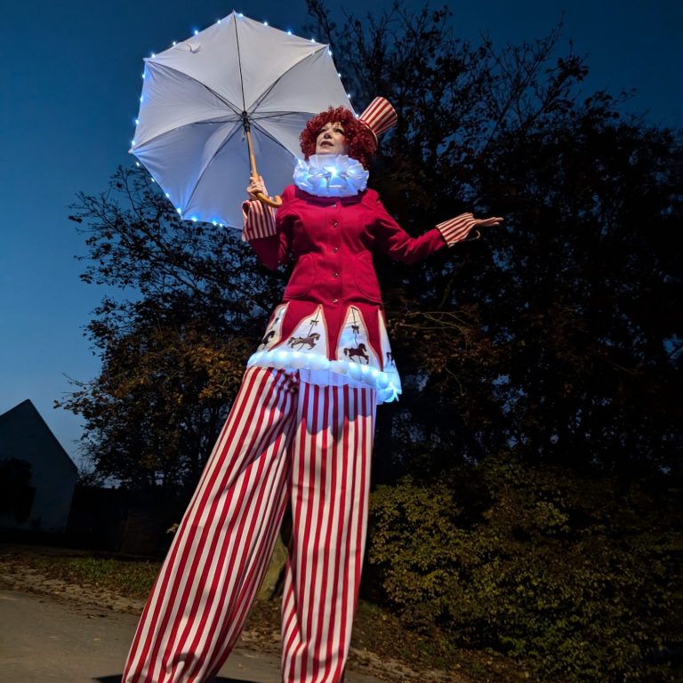 LED Walkact für die Weihnachtszeit und Abendveranstaltungen