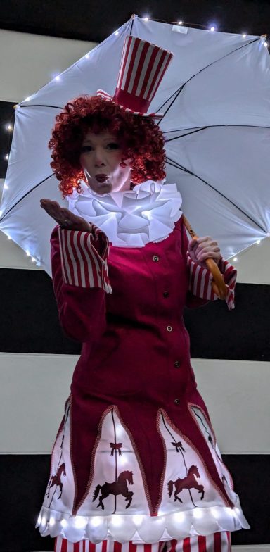 beleuchtete Miss Candy Künstlerin Walkact
