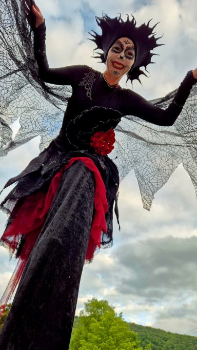 Halloween Walkact
