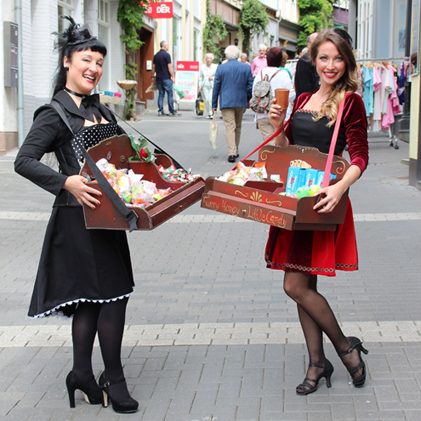 Bauchladen Walkact für Betriebsfeste, Galas, Strassenfeste