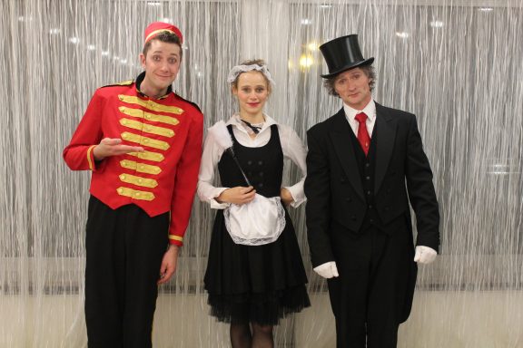 Dinnertheater Comedy Kellner