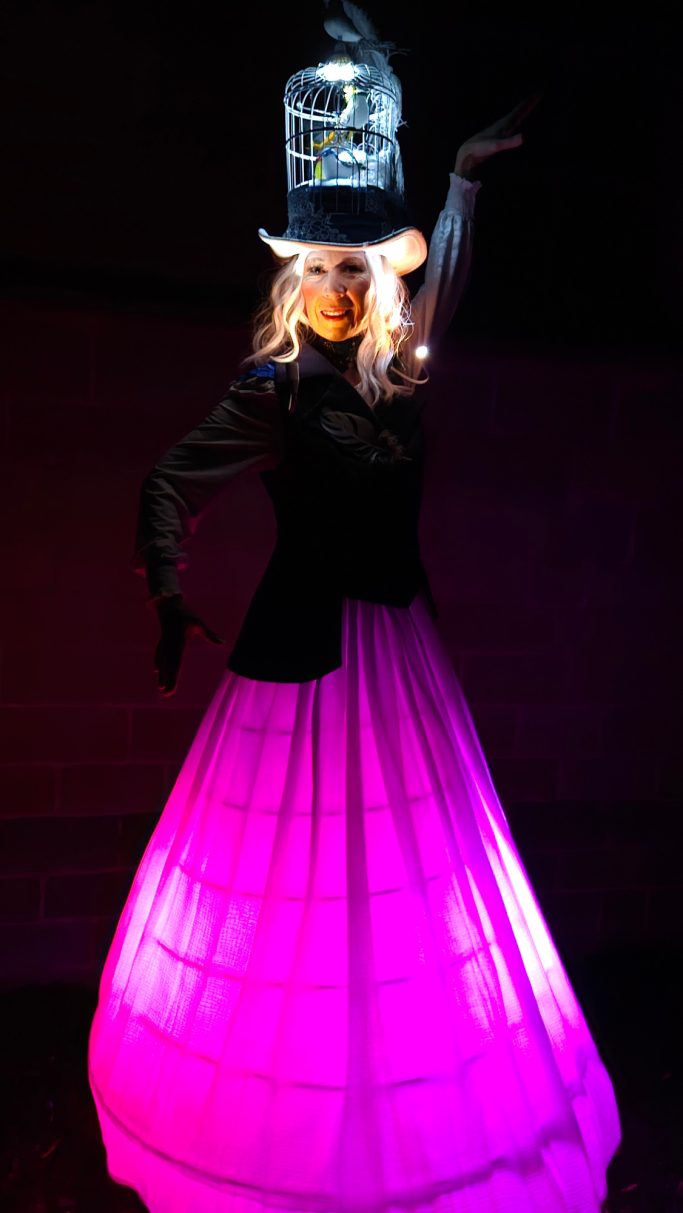 Beleuchtete Walking Acts mit LED Kostüm