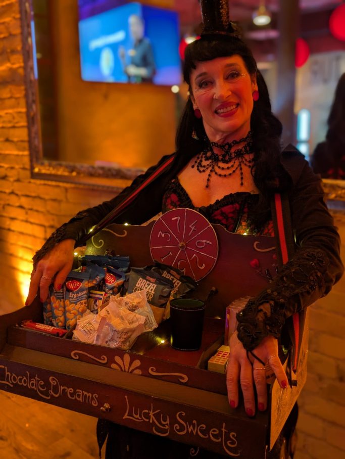 Glücksbauchladen Animation Walking Act